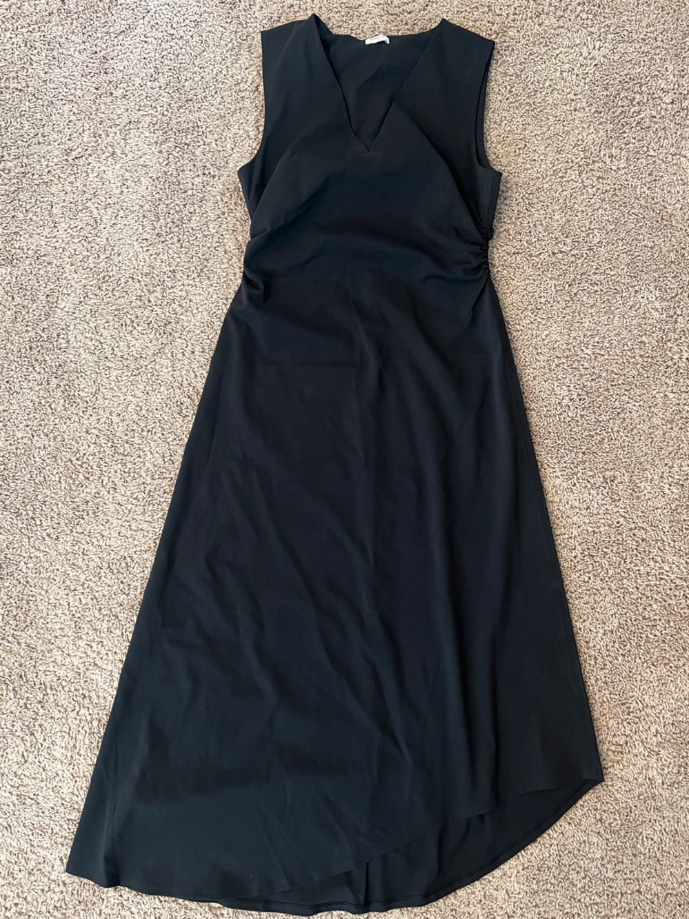 Aritzia Classic Black Sleeveless V-Neck Midi Dress